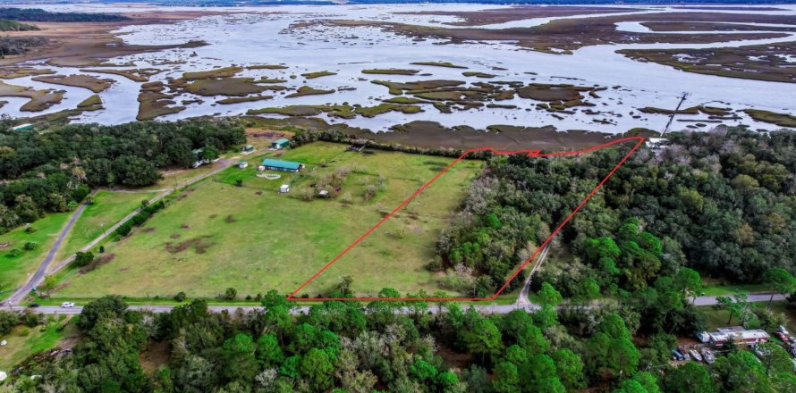 Terrain à Fernandina Beach, Floride № 862986