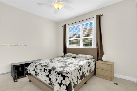 Casa en venta en Miramar, Florida, 4 dormitorios, 210.05 m2 № 1995195 - foto 18