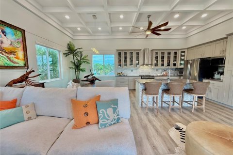 House in Flagler Beach, Florida 3 bedrooms, 245.08 sq.m. № 2358651 - photo 15