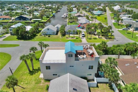 House in Flagler Beach, Florida 3 bedrooms, 245.08 sq.m. № 2358651 - photo 10