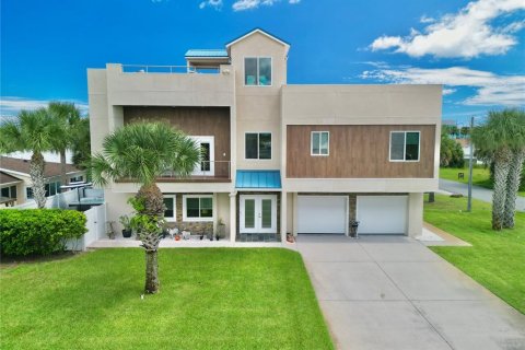 House in Flagler Beach, Florida 3 bedrooms, 245.08 sq.m. № 2358651 - photo 6