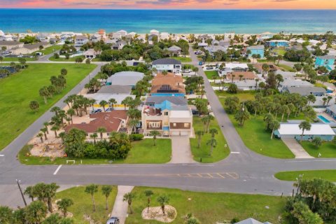 House in Flagler Beach, Florida 3 bedrooms, 245.08 sq.m. № 2358651