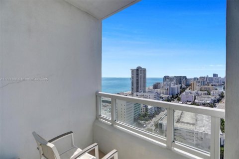 Copropriété à vendre à Miami Beach, Floride: 2 chambres, 144.65 m2 № 2154764 - photo 18