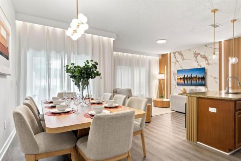 Touwnhouse à vendre à Kissimmee, Floride: 4 chambres, 177.81 m2 № 2290531 - photo 2