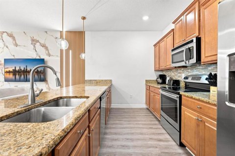 Touwnhouse à vendre à Kissimmee, Floride: 4 chambres, 177.81 m2 № 2290531 - photo 14