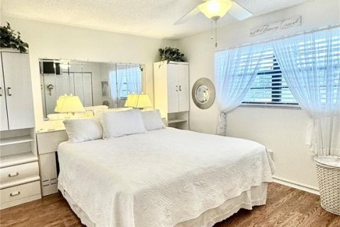 Condominio en venta en Saint Petersburg, Florida, 1 dormitorio, 78.04 m2 № 1816837 - foto 15