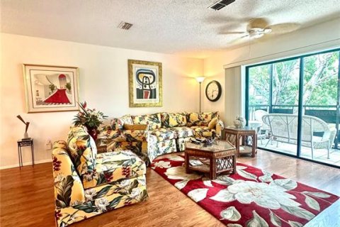 Condominio en venta en Saint Petersburg, Florida, 1 dormitorio, 78.04 m2 № 1816837 - foto 4
