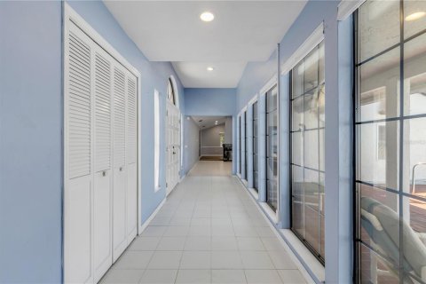 House in Daytona Beach, Florida 3 bedrooms, 189.52 sq.m. № 2210889 - photo 19