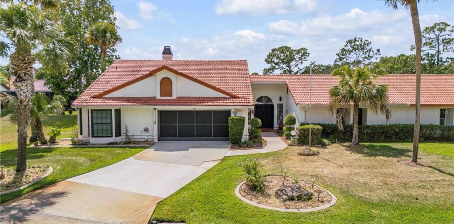 House in Daytona Beach, Florida 3 bedrooms, 189.52 sq.m. № 2210889