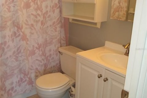 Condo in Bradenton, Florida, 2 bedrooms  № 1902337 - photo 6