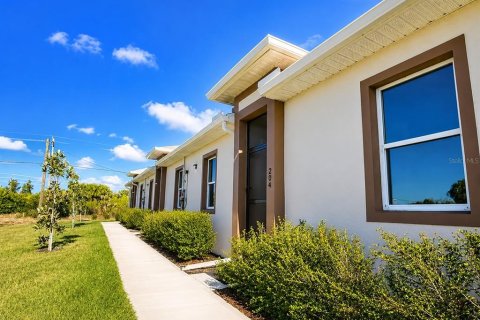 Apartment in Rotonda, Florida 3 bedrooms, 327.67 sq.m. № 2280587
