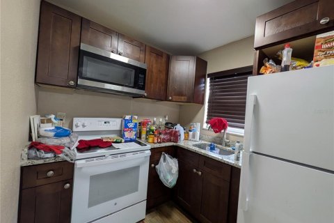 Condo in Clearwater, Florida, 2 bedrooms  № 1717407 - photo 7