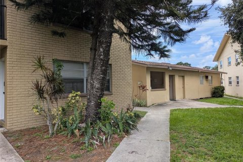 Condo in Clearwater, Florida, 2 bedrooms  № 1717407 - photo 5