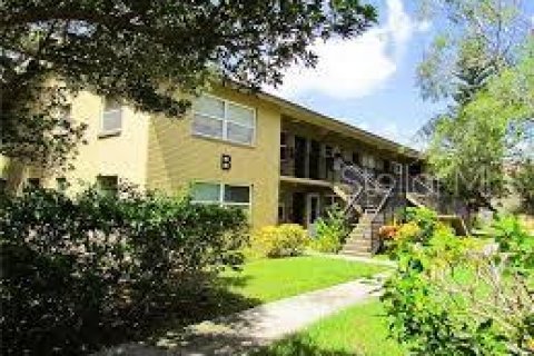 Condo in Clearwater, Florida, 2 bedrooms  № 1717407 - photo 2