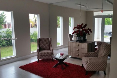 Copropriété à vendre à Dania Beach, Floride: 2 chambres, 87.89 m2 № 2090952 - photo 3