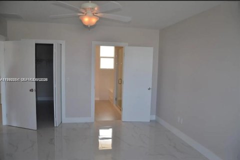 Copropriété à vendre à Dania Beach, Floride: 2 chambres, 87.89 m2 № 2090952 - photo 16