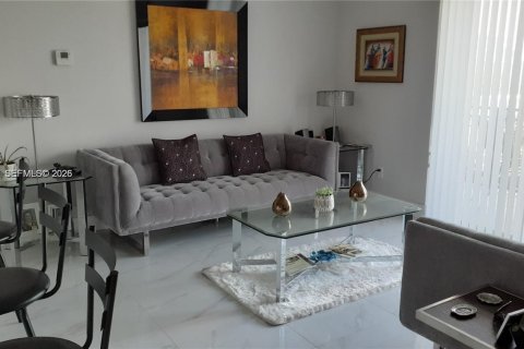 Copropriété à vendre à Dania Beach, Floride: 2 chambres, 87.89 m2 № 2090952 - photo 12