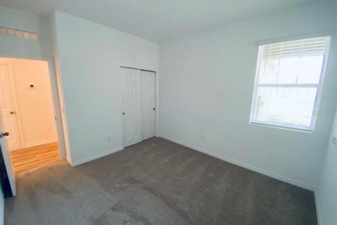 Townhouse in Clermont, Florida 3 bedrooms, 175.59 sq.m. № 2099128 - photo 12