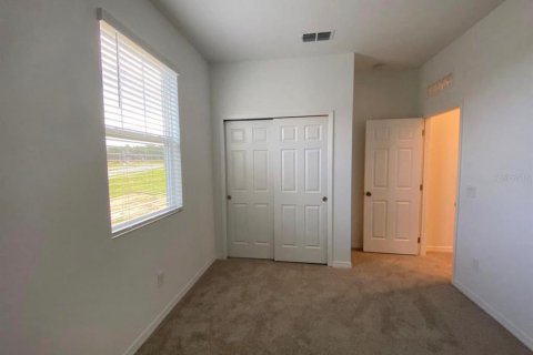 Townhouse in Clermont, Florida 3 bedrooms, 175.59 sq.m. № 2099128 - photo 15