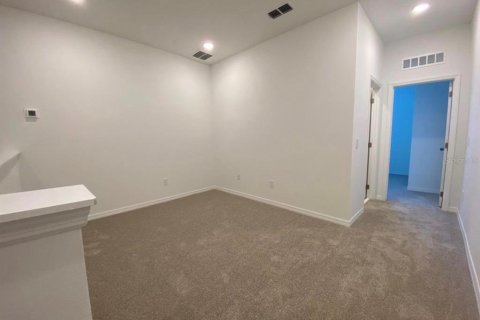 Townhouse in Clermont, Florida 3 bedrooms, 175.59 sq.m. № 2099128 - photo 14
