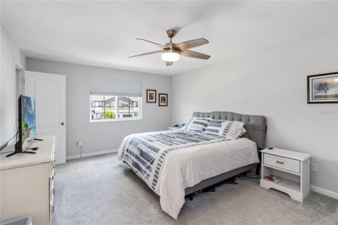 Townhouse in TOWNS AT LAKE MONROE COMMONS in Sanford, Florida 4 bedrooms, 164.34 sq.m. № 1784301 - photo 21
