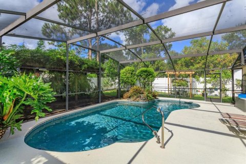 House in Orlando, Florida 3 bedrooms, 161.65 sq.m. № 1884493 - photo 2
