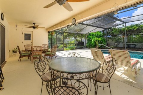 House in Orlando, Florida 3 bedrooms, 161.65 sq.m. № 1884493 - photo 20