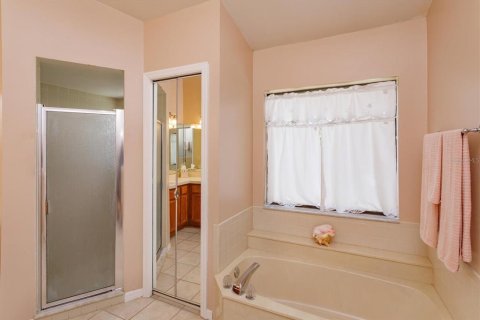 House in Orlando, Florida 3 bedrooms, 161.65 sq.m. № 1884493 - photo 15
