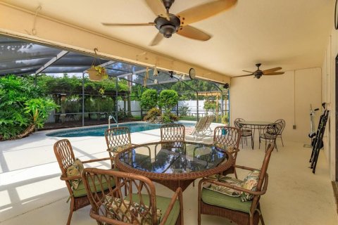 House in Orlando, Florida 3 bedrooms, 161.65 sq.m. № 1884493 - photo 19