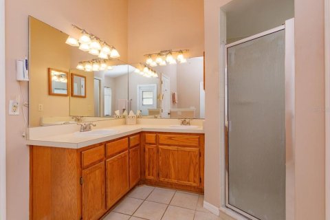 House in Orlando, Florida 3 bedrooms, 161.65 sq.m. № 1884493 - photo 14