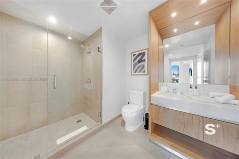 Condominio en alquiler en Miami, Florida, 1 dormitorio, 55.74 m2 № 2152552 - foto 23