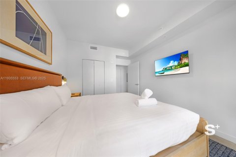 Condominio en alquiler en Miami, Florida, 1 dormitorio, 55.74 m2 № 2152552 - foto 21