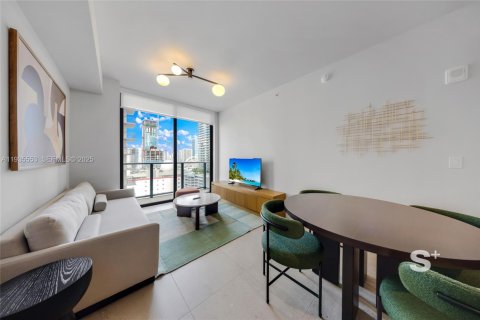 Condominio en alquiler en Miami, Florida, 1 dormitorio, 55.74 m2 № 2152552 - foto 9