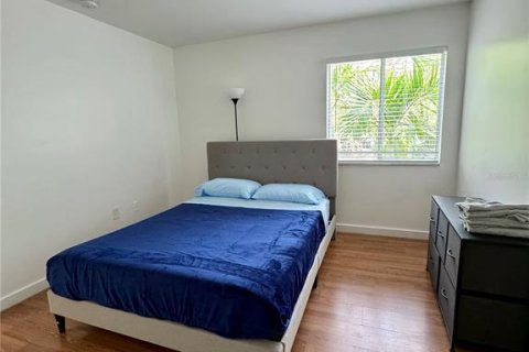 Apartamento en alquiler en Largo, Florida, 4 dormitorios, 130.71 m2 № 1851809 - foto 9
