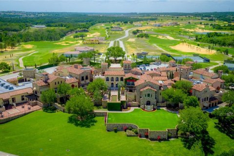 House in Montverde, Florida 5 bedrooms, 601.54 sq.m. № 2209522 - photo 6