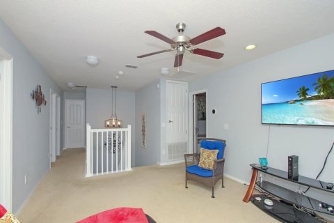 House in Orlando, Florida 4 bedrooms, 287.07 sq.m. № 2201552 - photo 24