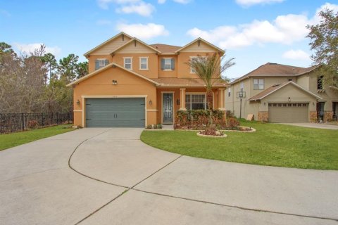 House in Orlando, Florida 4 bedrooms, 287.07 sq.m. № 2201552 - photo 4