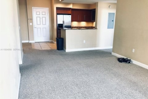 Condo in Coral Gables, Florida, 3 bedrooms  № 1994562 - photo 7