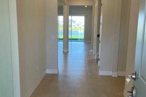 Casa en alquiler en Orlando, Florida, 5 dormitorios, 336.03 m2 № 1733902 - foto 2