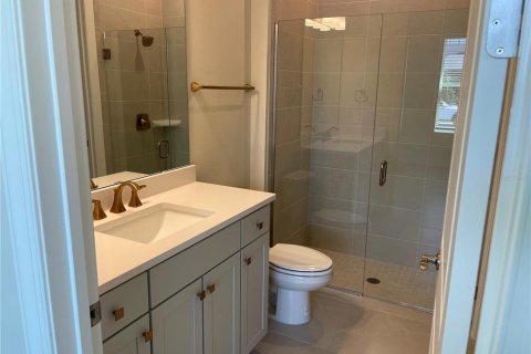 Casa en alquiler en Orlando, Florida, 5 dormitorios, 336.03 m2 № 1733902 - foto 9