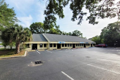 Commercial property in Seminole, Florida 712 sq.m. № 1129458 - photo 9
