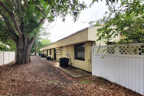 Commercial property in Seminole, Florida 712 sq.m. № 1129458 - photo 7
