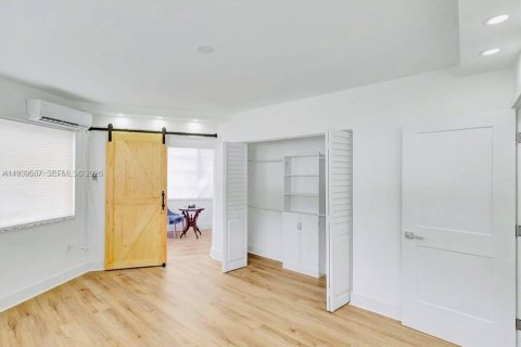 Copropriété à vendre à Miami, Floride: 1 chambre, 61.32 m2 № 1997659 - photo 15