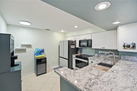 Купить виллу или дом в Палм-Кост, Флорида 9 комнат, 128.3м2, № 2287283 - фото 6