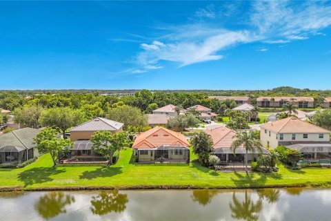 Villa ou maison à vendre à Bradenton, Floride: 2 chambres, 181.25 m2 № 2148927 - photo 4