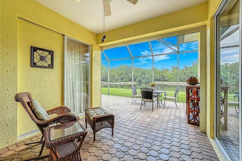 Villa ou maison à vendre à Bradenton, Floride: 2 chambres, 181.25 m2 № 2148927 - photo 2