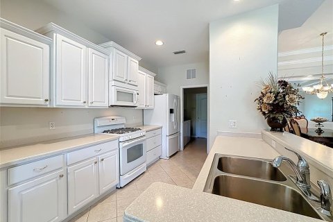Villa ou maison à vendre à Bradenton, Floride: 2 chambres, 181.25 m2 № 2148927 - photo 17