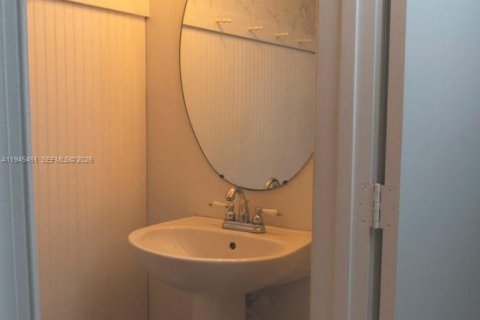Touwnhouse à vendre à Weston, Floride: 2 chambres, 103.12 m2 № 2001833 - photo 24