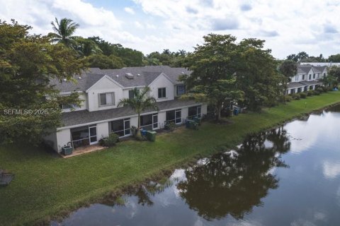 Touwnhouse à vendre à Weston, Floride: 2 chambres, 103.12 m2 № 2001833 - photo 3