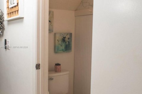 Touwnhouse à vendre à Weston, Floride: 2 chambres, 103.12 m2 № 2001833 - photo 23